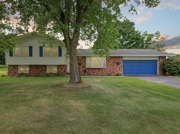 4002 Atherton Dr, Coloma, MI 49038