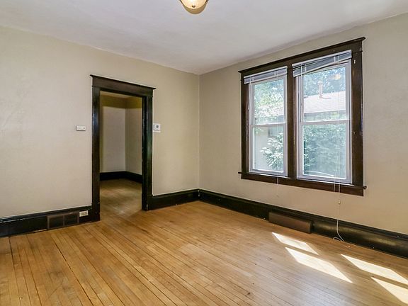 4th image of 3535 2nd St NE #E