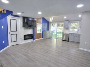 31 Station Rd, Denville, NJ 07834