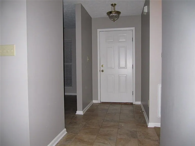4647 Elkhorn Ct — Photo 6