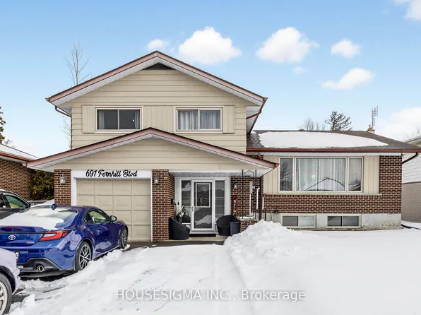 691 Fernhill Blvd, Oshawa, ON L1J 5K2