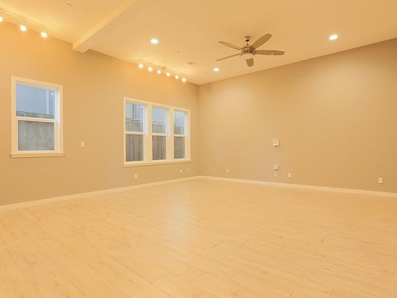 2nd image of 3215 Telegraph Ave Unit 102