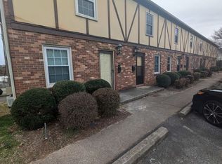 1335 12th Street Dr NW APT 10, Hickory, NC 28601