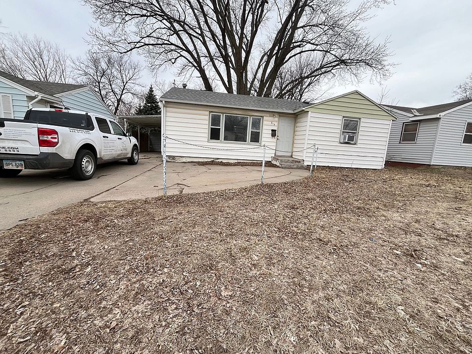1st image of 813 N Kiwanis Ave