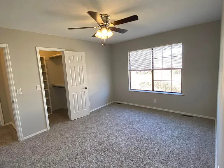 2124 Jefferson Pl — Photo 14