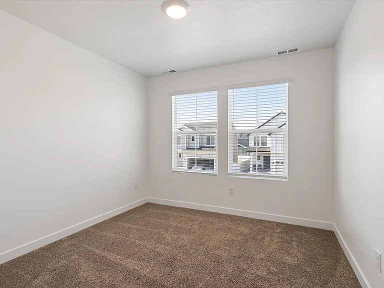 3773 W 620 N — Photo 10