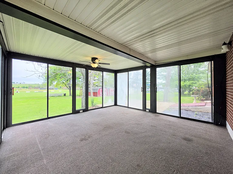 2402 New Holland Pike — Photo 20