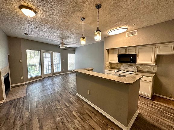 4th image of 9823 Summerwood Cir APT 2021