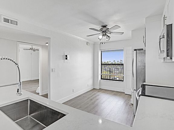 2nd image of 1631 Riverview Rd APT 507