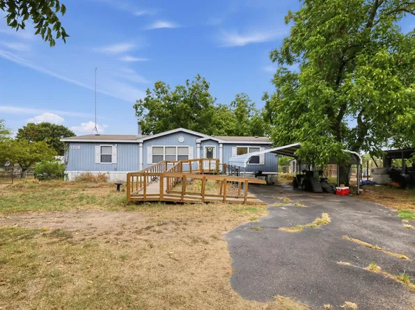 1708 W Frank St, Grand Saline, TX 75140