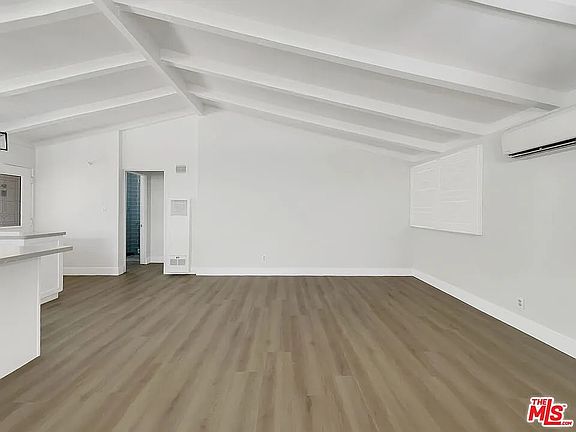 4th image of 13108 Fellows Ave #0