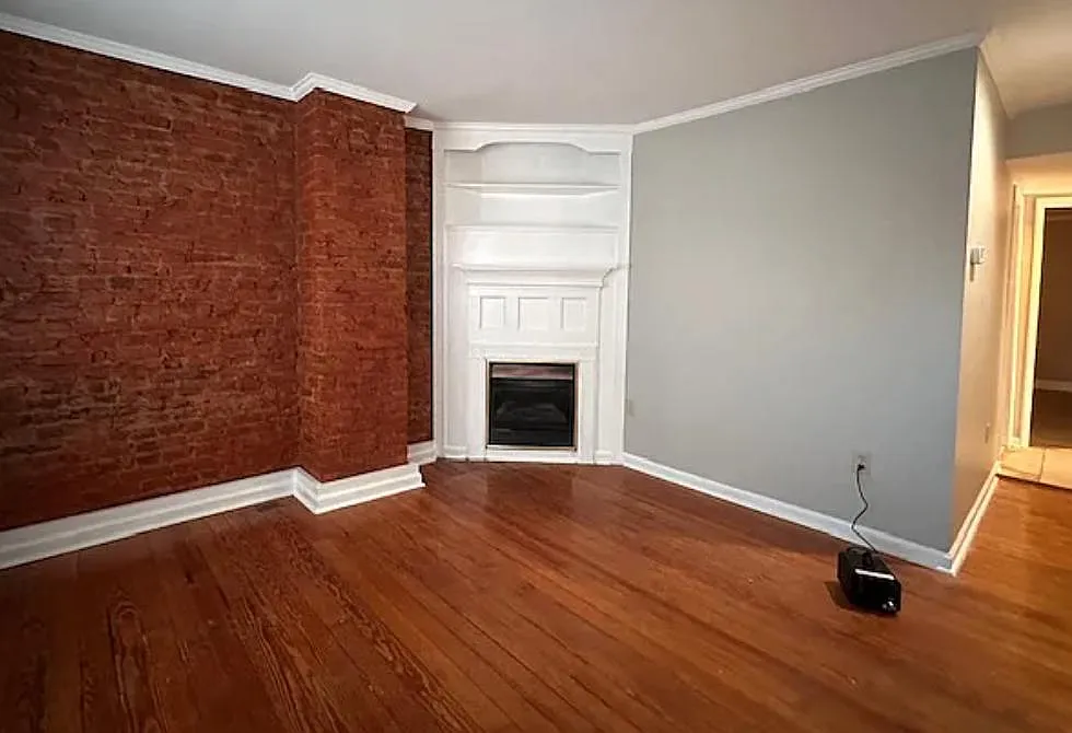 110 E Main St — Photo 3