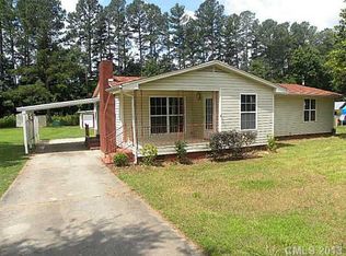 9001 Faires Rd, Charlotte, NC 28215