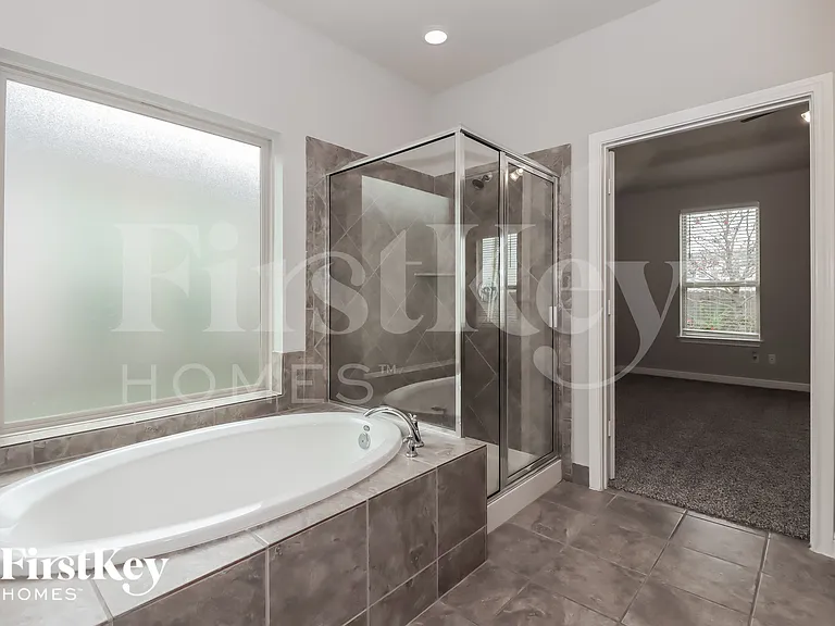 15007 Appian Oak St — Photo 11