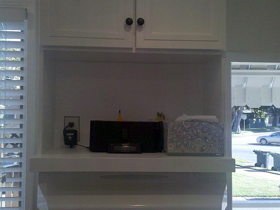 4th image of 500 N Rosemary Ln