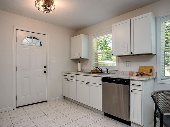 5th image of 513 N 7th St