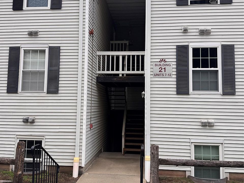 1st image of 21 Lexington Hill #8