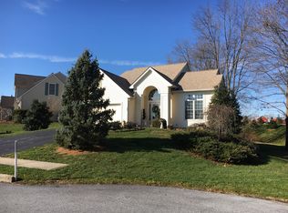 300 Dorchester Dr, Lititz, PA 17543