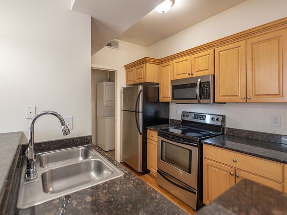 5th image of 2020 E Franklin St APT 202