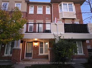 40 Mendelssohn St #17, Toronto, ON M1L 0G8