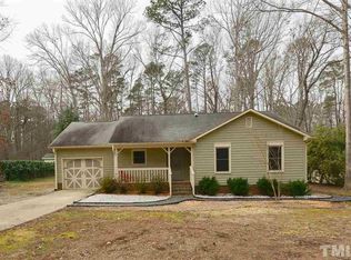 2005 Englewood Dr, Apex, NC 27539