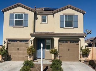 2205 Lombard Ln, Clovis, CA 93619