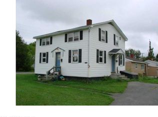 13 Elizabeth St, Presque Isle, ME 04769