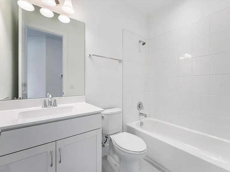12546 Gross Pointe Dr — Photo 14