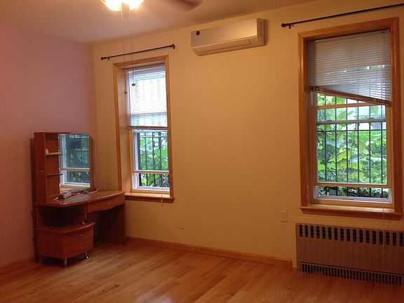 5th image of 2130 E 15th St