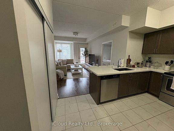 4th image of 650 Sauve St #1458177