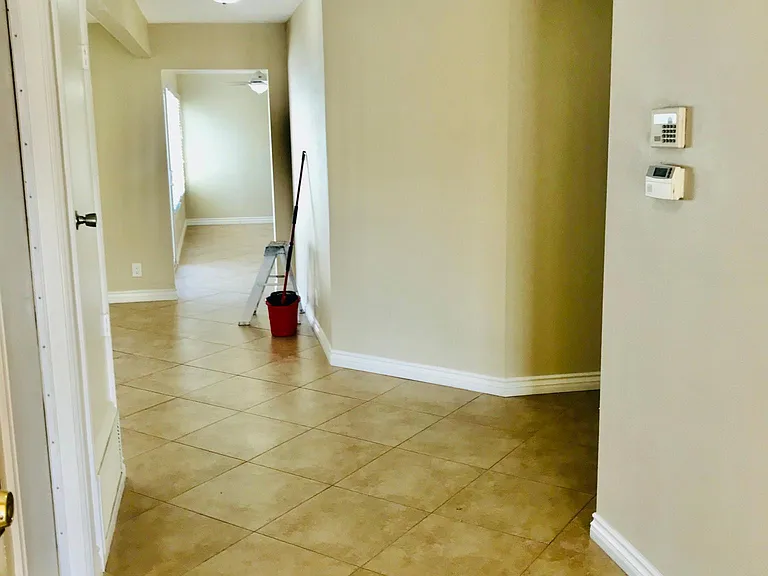 680 Driftwood Ave — Photo 2