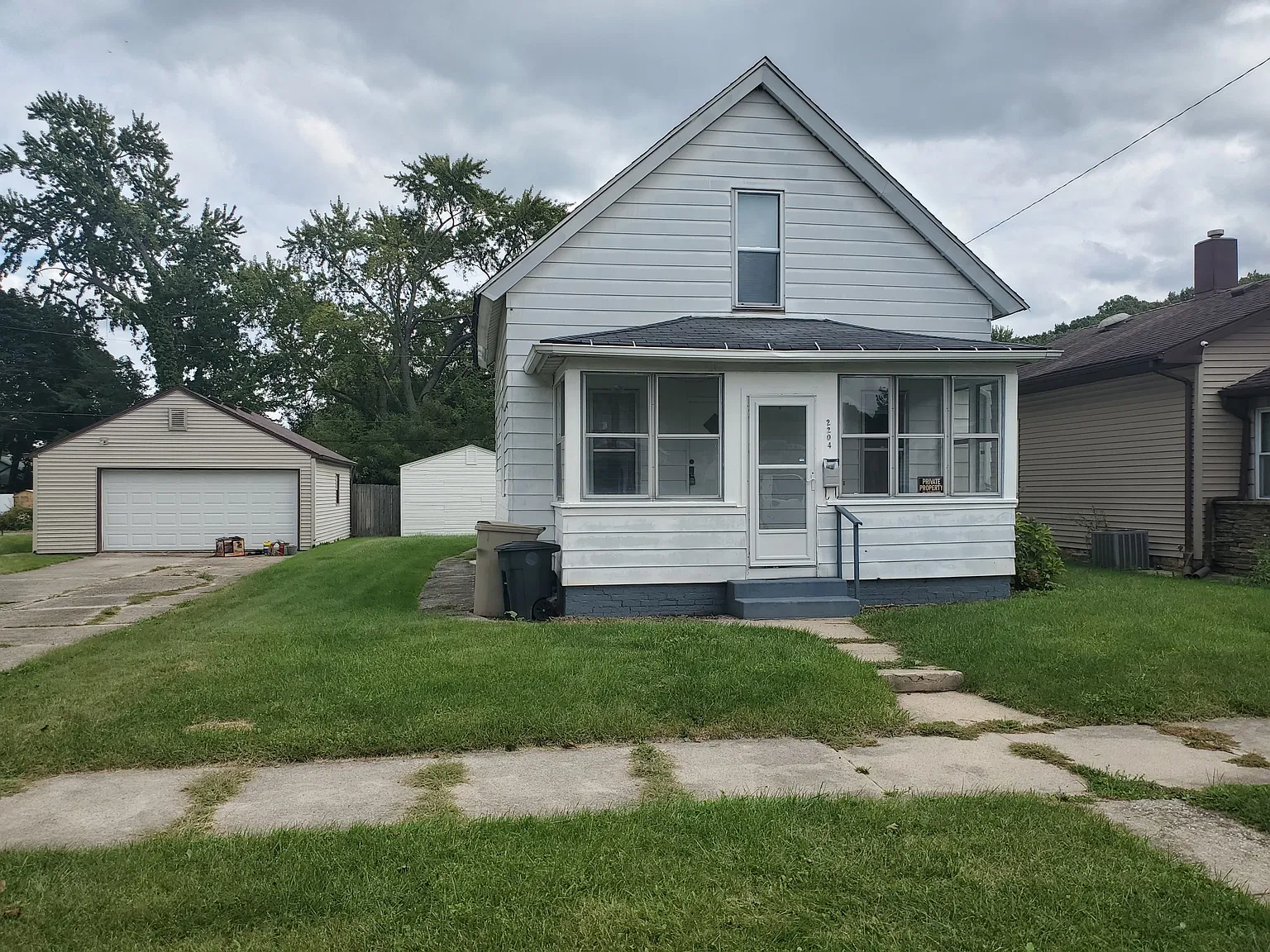 2204 S Douglas St - 1 — Photo 1