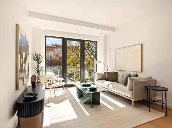 630 Grand Avenue image 4 of 20