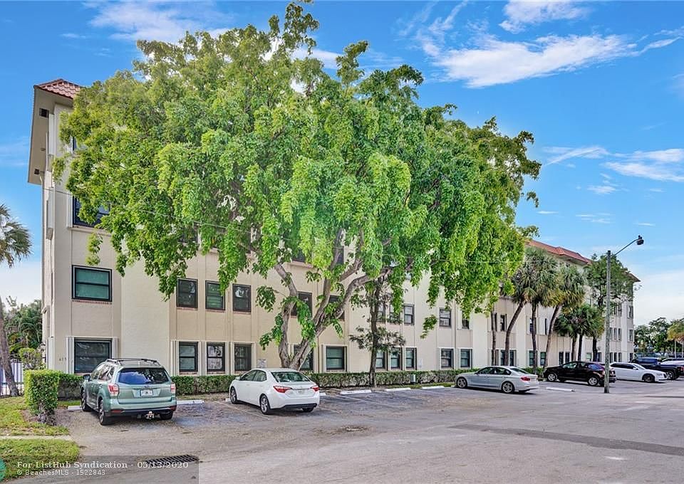1st image of 615 NE 12th Ave APT 105