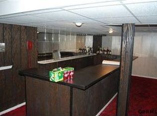 5618 N 56th St, Omaha, NE 68104