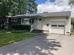 123 Mary St, North Syracuse, NY 13212
