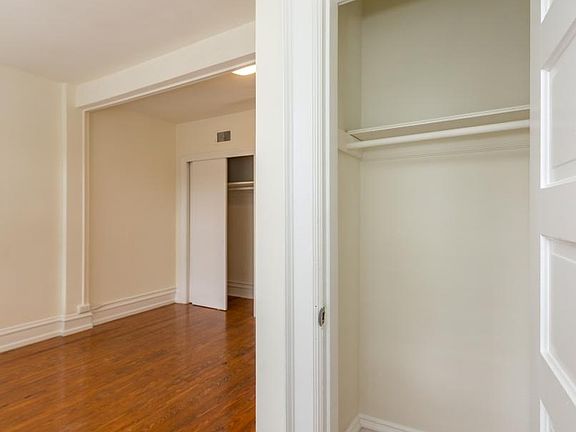 3rd image of 803 N Robinson St