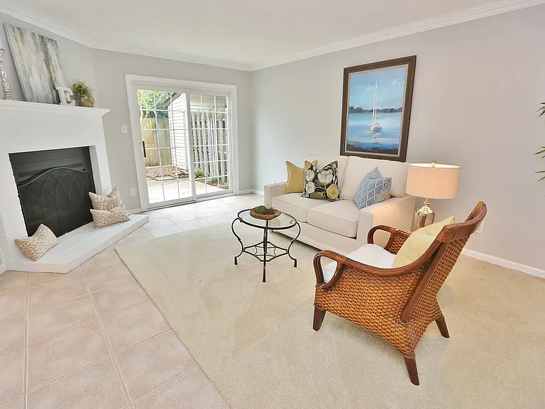 1207 Captain Adams Ct — Photo 6