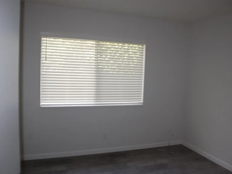 733 N Voluntario St — Photo 18
