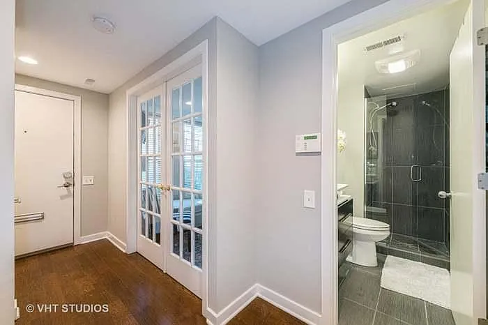 2 bed, 1100 sqft, $4,250 — Photo 3