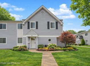 573 Correll Ave, Staten Island, NY 10309