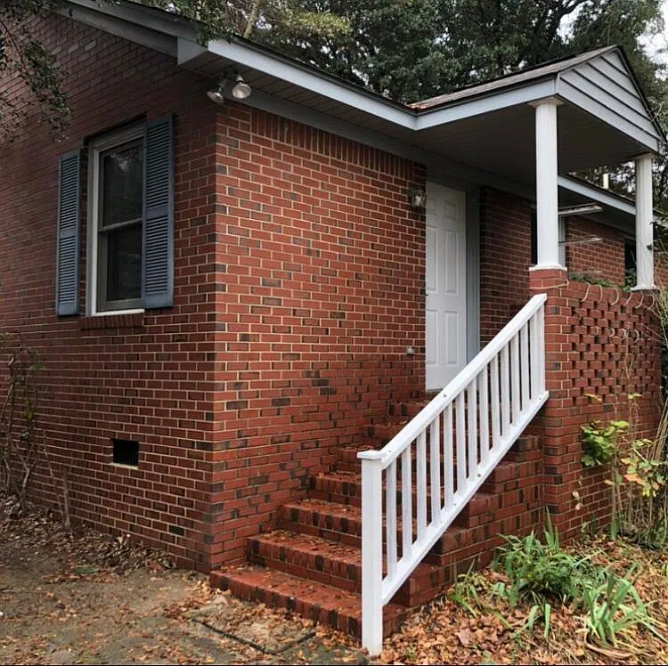 2 bed, 1.0 bath, 960 sqft, $950 — Photo 1