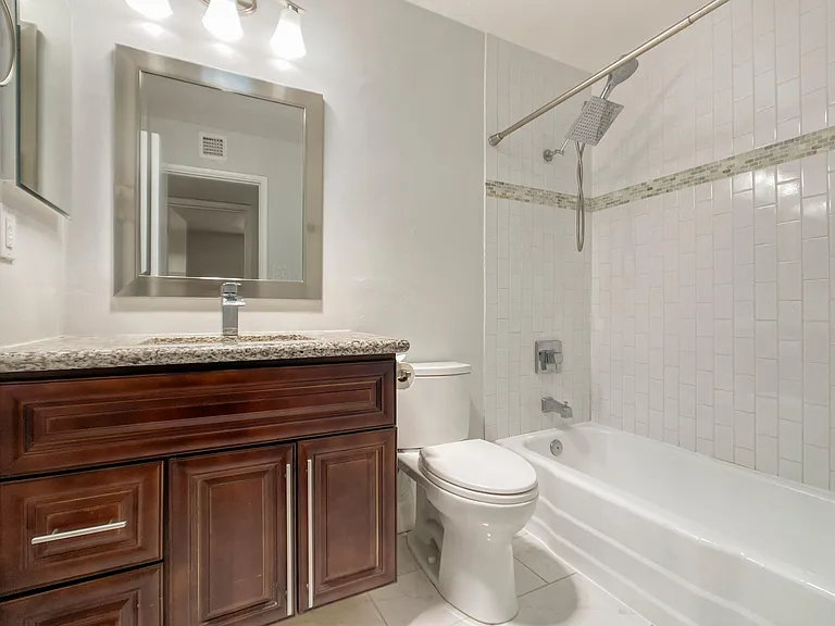 825 W Elna Rae St — Photo 15