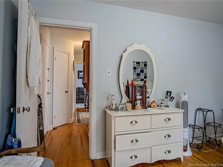 49 Quinton Ave — Photo 22