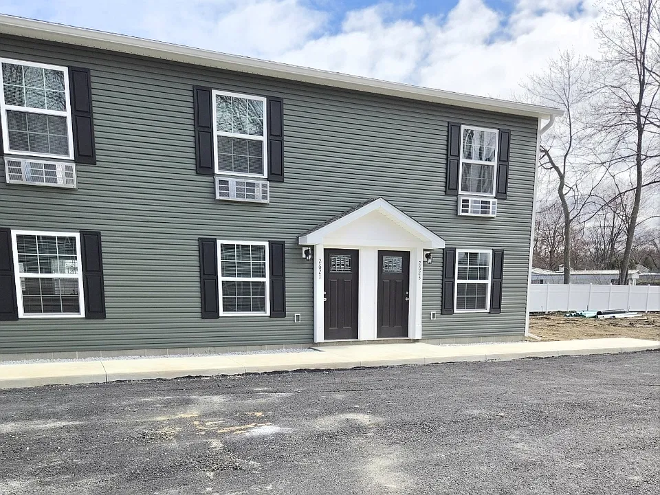 4109 W Ridge Rd