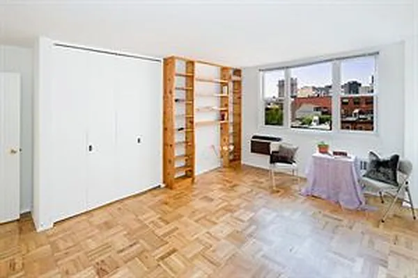 Rented by Douglas Elliman | media 19