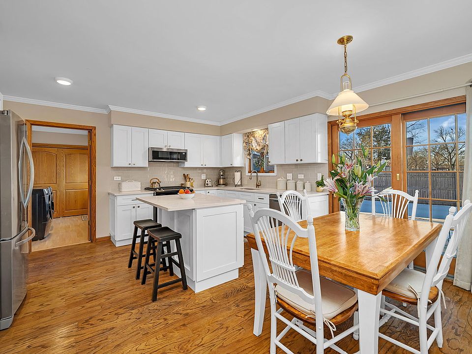 8627 Sunshine Ln, Orland Park, IL 60462 | Zillow