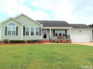 221 Log Cabin Ct, Selma, NC 27576