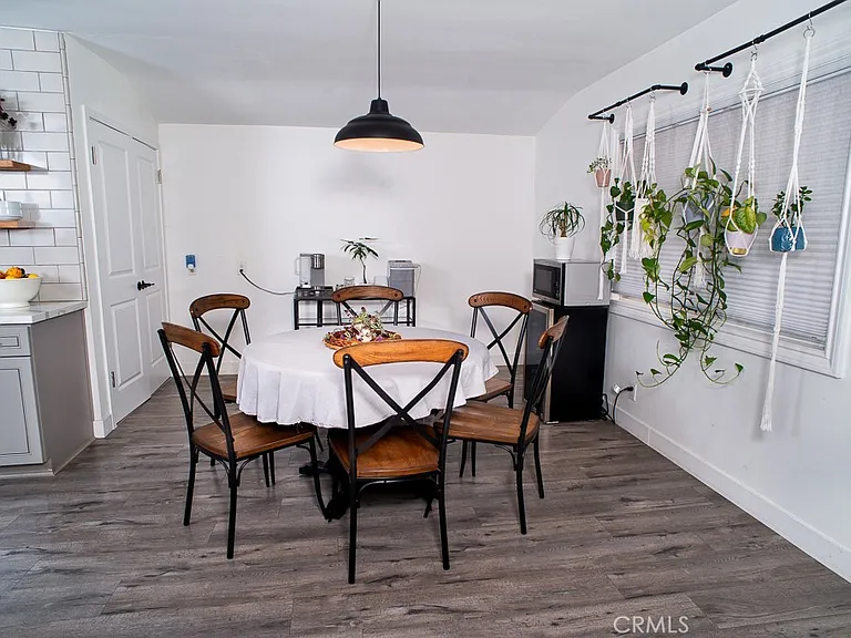 17249 Raymer St — Photo 11