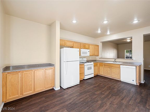 4th image of 6356 Pebblecreek Lodge Way